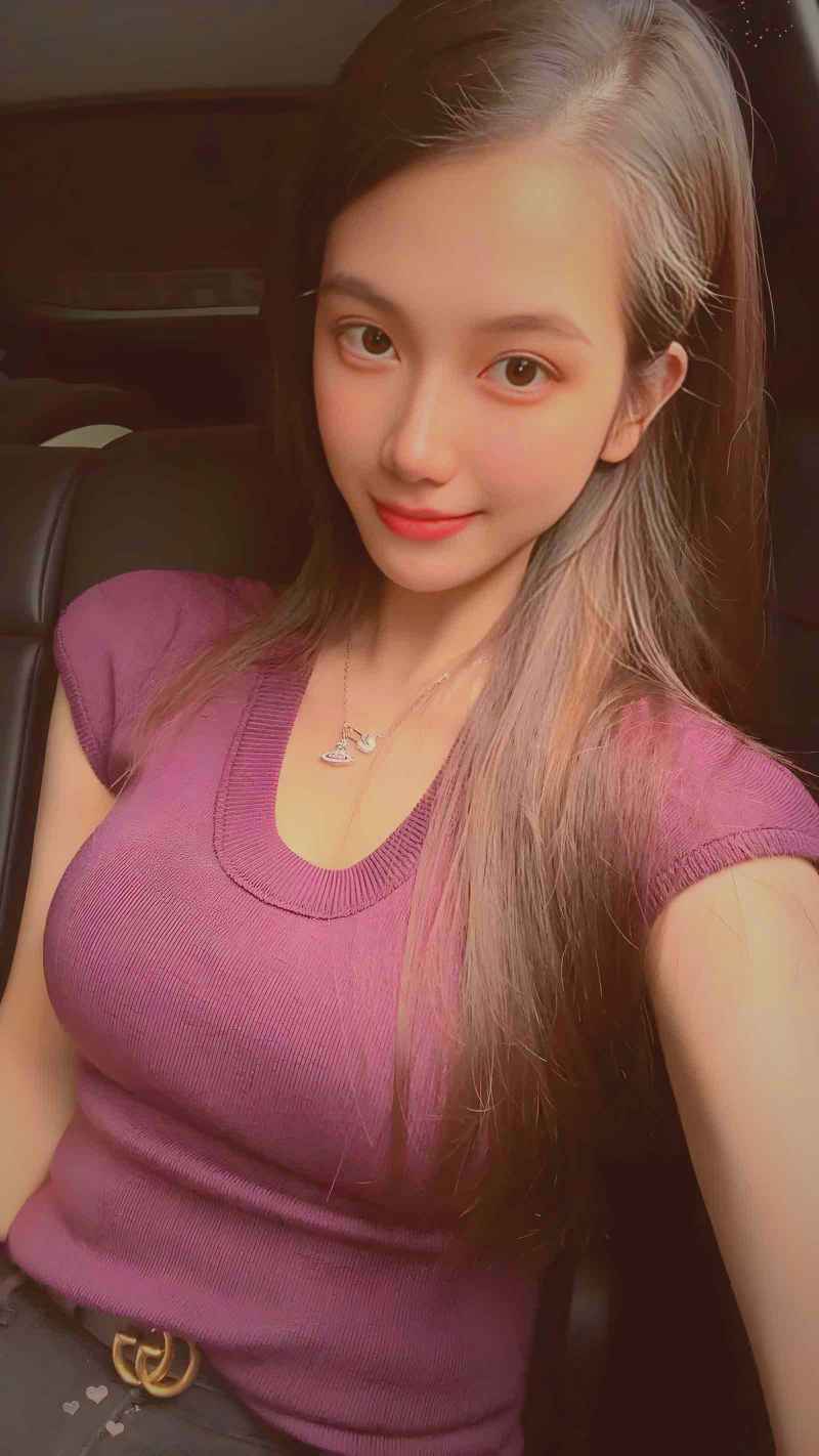 一部风格独特的冷门剧场版动画场景概念图，画面充满抽象和象征元素